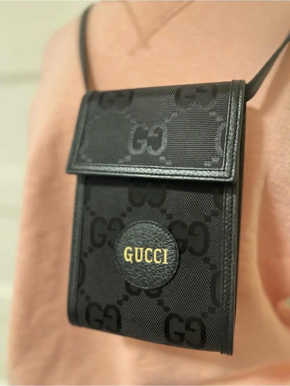 Gucci Off the Grid mini bag, fits iphone promax, comes with dust bag and box!